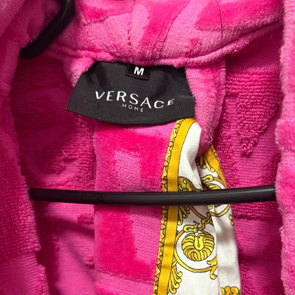 Versace Fuchsia and Gold Patterned Robe - Picture 3 of 6